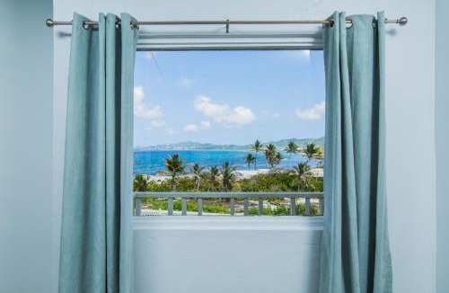 La Grande Princesse Apartment | Dramatic views from this spacious 1bd 1bth