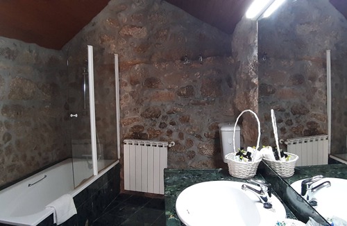 Paredes House | Dream corner by waterfalls, 20 min to Porto - Ap1