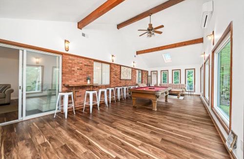 Chestnut Mound House | Dream Estate with Pool, Bonfire & 100 Acres Nature