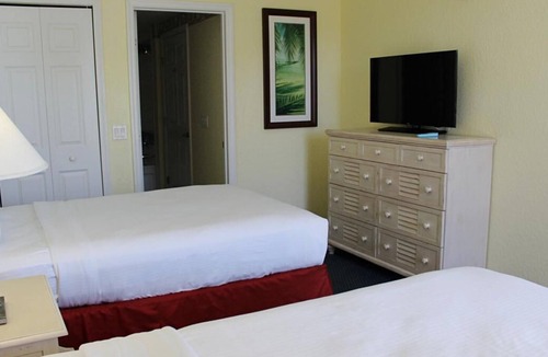 Bostroms Resort | Dream Getaway! 3 Great Units w/Kitchen, Bbq Facilities, Outlet Shopping
