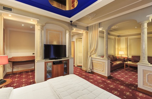 Appiano Gentile Hotel | Dream Hotel