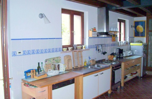 Gargnano House | Dream house with romantic garden, charm on 3 floors, lake view, in the village center