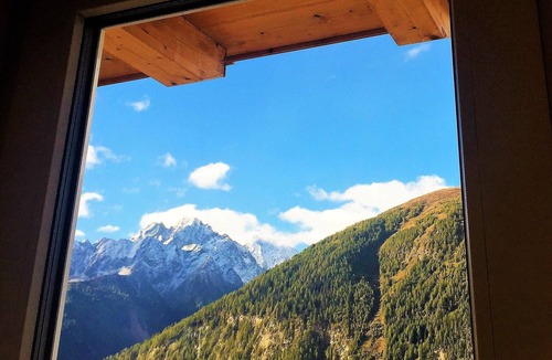 Heiligenblut Apartment | Dream location at 1600m Apartment Rubin on the upper floor of Chalet Magda-Lena