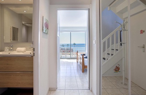 Cannes La Bocca Apartment | Dream Rooftop - Rooftop vue mer, proche plage, grand garage, piscine, clim