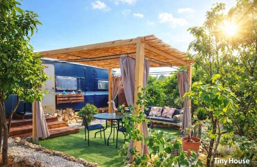 Pitharion House | dream tiny house & luxury tent