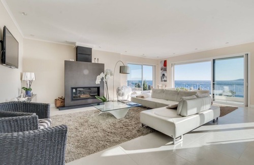 Sainte-Maxime Villa | Dream villa Primerose, breathtaking sea view, airco, heated pool, sea 300m.