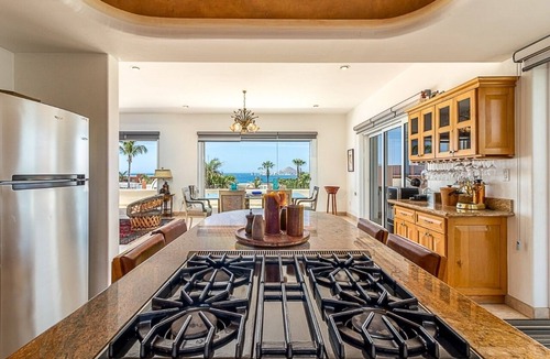 Cabo Bello Villa | DREAM VILLA WITH CABO ARCH AND OCEAN VIEWS; PICKLEBALL MINI-GOLF POOL JACUZZI