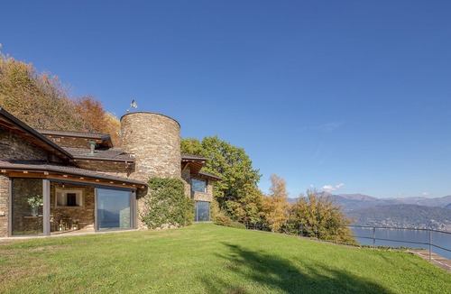 Carciano Villa | Dream villa with pool and spa & stunning lake views above Stresa! - Villa Petra