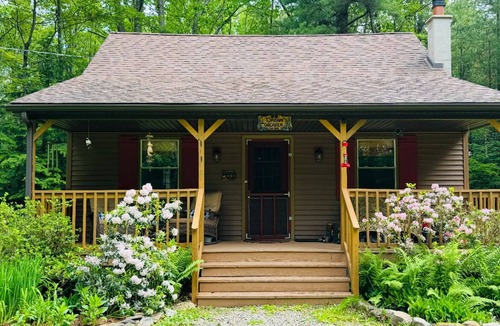 Sabinsville House | Dream Weaver : Pet Friendly!
