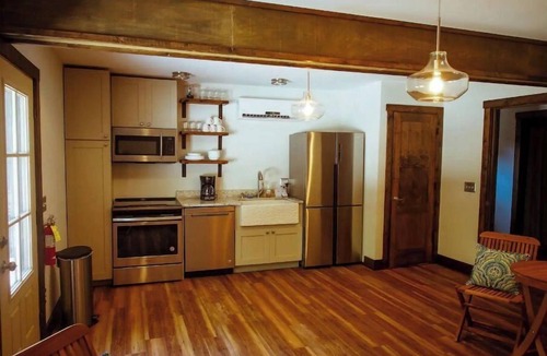 Old Fort Cabin | Dream Weaver Tiny Cabin 4 | Indigo Nature Retreat