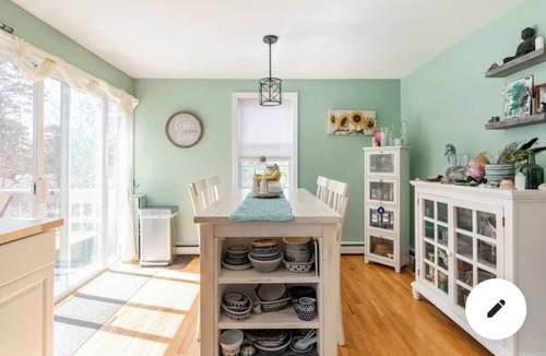 East Harwich House | Dreamcatcher - 1 queen bed and private bathroom. 1 mile to the beach.