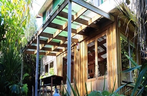 Raglan Cottage | Dreamcatcher Lodge, two-tone