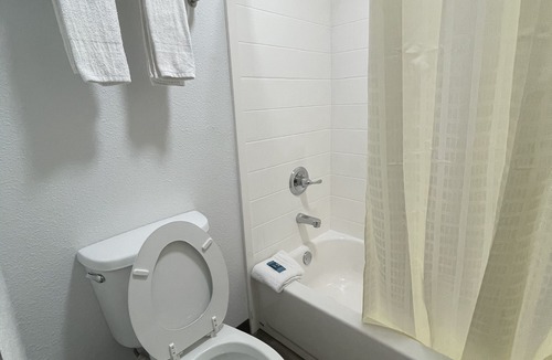 Marion Hotel | Dreamland Inn