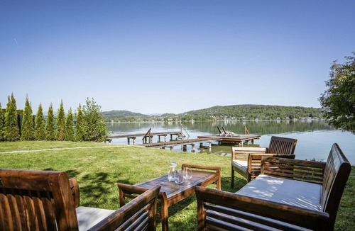 Maria Woerth House | Dreamlike lake house directly at the Wörthersee