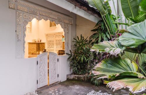 Legian Villa | Dreams Villa -Private Pool, Fast Wifi, 2 min to Double Six Beach