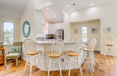 Corolla Light House | Dreamy 7BR | Private Pool | Hot Tub | Fireplace