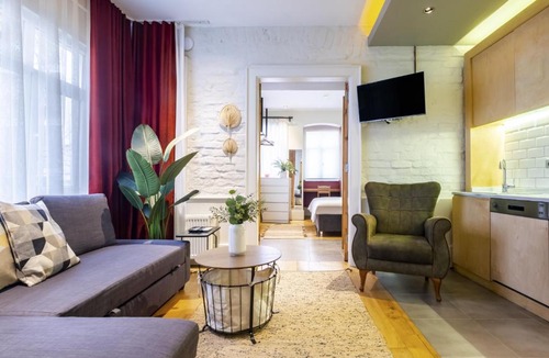 Tophane Apartment | Dreamy and Central Flat in Beyoglu