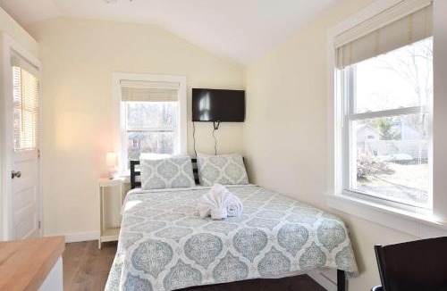North Eastham House | Dreamy Cottage for Two Close to Beaches