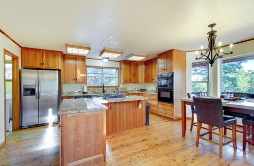 Show Low Cabin | Dreamy Deck: Show Low Cabin on Over 2 Acres!