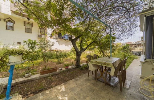 Guzeloba Mahallesi Apartment | Dreamy Flat with Backyard Near Lara in Muratpasa