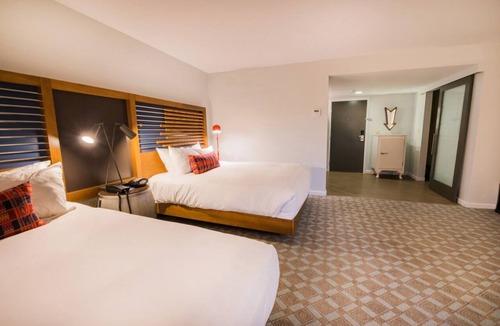 Live Oak Hotel | Dreamy Santa Cruz Hideaway: Fireside, Pool, & Trail Adventures Await | 4 Rooms