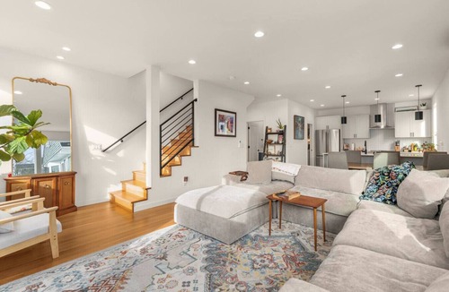 Wallingford House | Dreamy Wallingford Lux Home| 360° Rooftop Deck