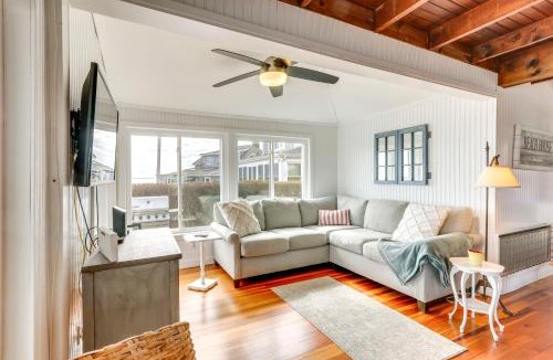 Westbrook Center House | Dreamy Waterfront Westbrook Home on Private Beach