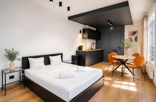 Quartier du Faubourg-Montmartre Apartment | Dreamyflat - loft opera