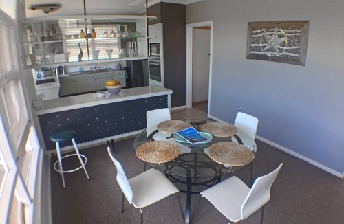 Mount Ousley House | Drift - Artistic retro beach inspired house