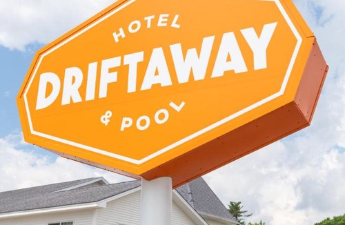 Ogunquit Hotel | Driftaway Hotel and Pool