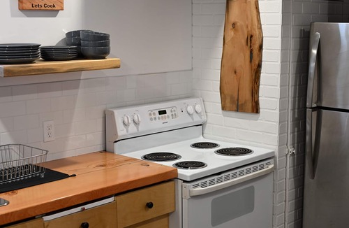 Robson House | Driftopia Inn offers amenities that are hard to find anywhere else in the area.