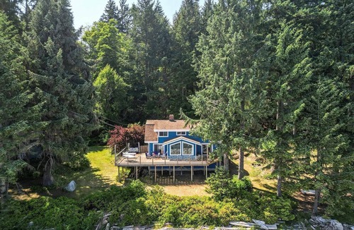 Quadra Island House | Driftwood Harbour, Quadra Island