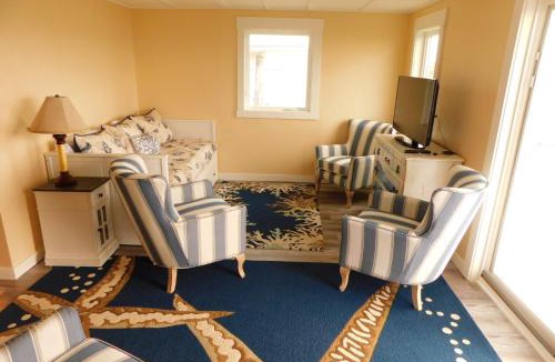 Homer Hotel | Driftwood Inn