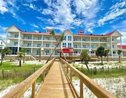 Mexico Beach Hotel | Driftwood Inn