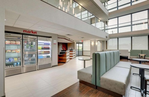 Cape Girardeau Hotel | Drury Inn & Suites Cape Girardeau
