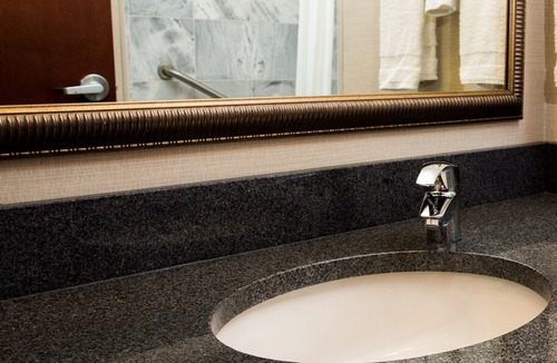 Blue Springs Hotel | Drury Inn & Suites Kansas City Independence