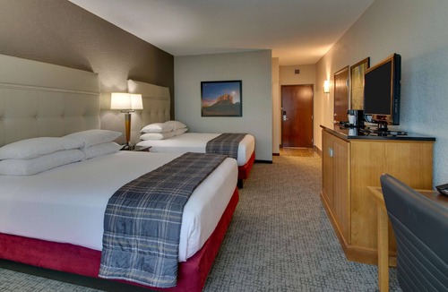 Deer Valley Hotel | Drury Inn & Suites Phoenix Happy Valley