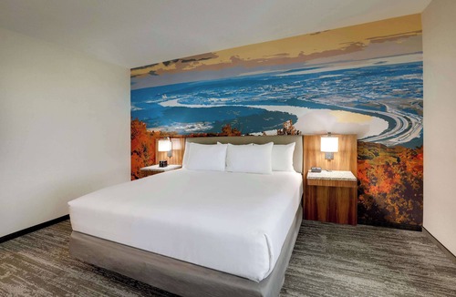 Twin Brook Hotel | Drury Plaza Hotel Chattanooga Hamilton Place