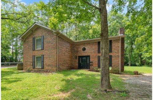 Glasgow House | Dual Delight Stylish Duplex 2-Unit Home