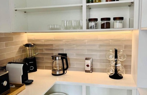 Kawarau Falls House | Dual Living For Family & Groups Of 10