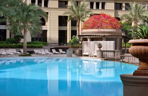 Jadaf Hotel | Dubai Explorer Stay l Close Creek Adventures, Boutiques & Dining