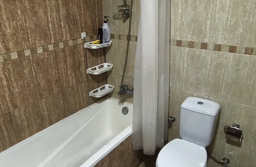 Jumeirah Lake Towers Hostel | Dubai gate-2