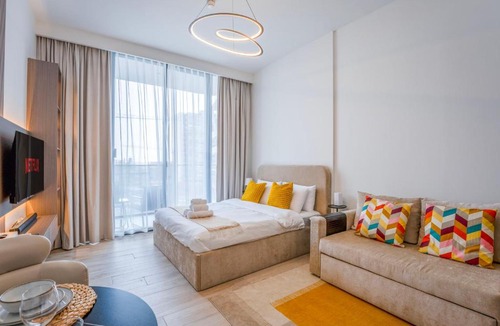 Al Barsha Apartment | Dubai Miracle Garden Modern Luxury Studio Pool, Padel Court & Sauna Arjan