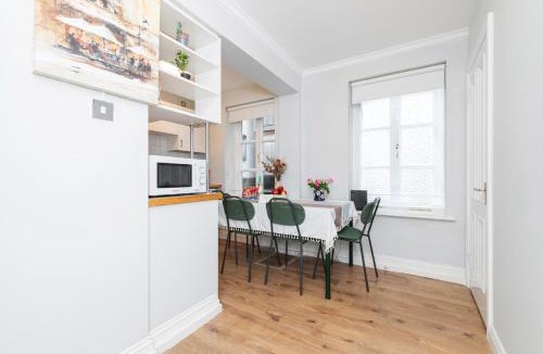 Temple Bar Apartment | Dublin Central Spacious 3BR Apt in Temple Bar