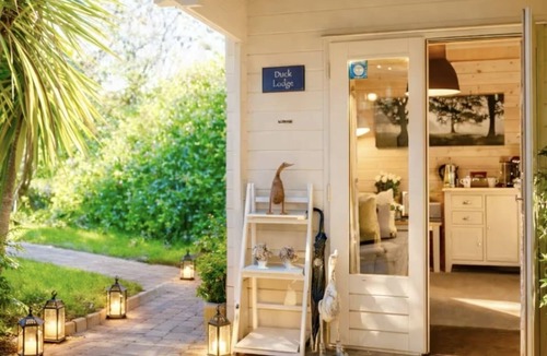 Pyecombe Cabin | Duck Lodge B&B