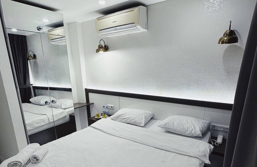 Moda Hotel | DUCK OTEL