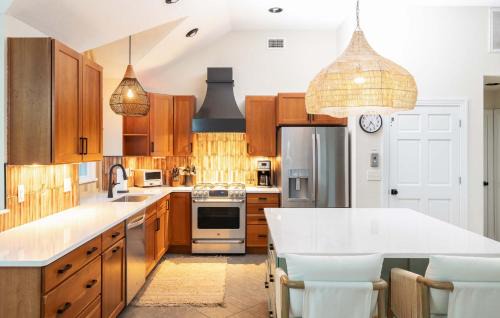 Duck House | Duck Resort with Ocean Views Pool HotTub Elevator