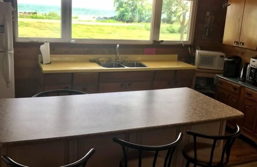 Kingsville Cottage | Due South - Lakefront cedar cottage w/firepit, deck, WIFI (Pet-Friendly!)