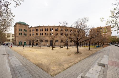 Plaza de Toros-Doctores-San Lazaro Apartment | Duerme junto a la Plaza de Toros de Granada.
