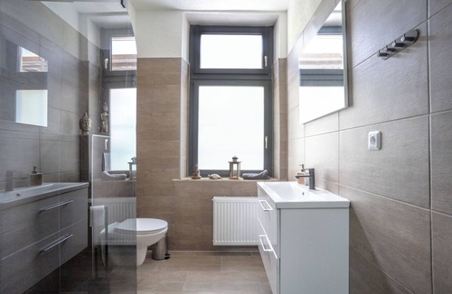 Mittelmeiderich Hostel | Duisburger Hostel